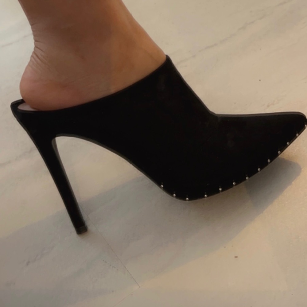 Slip on pumps